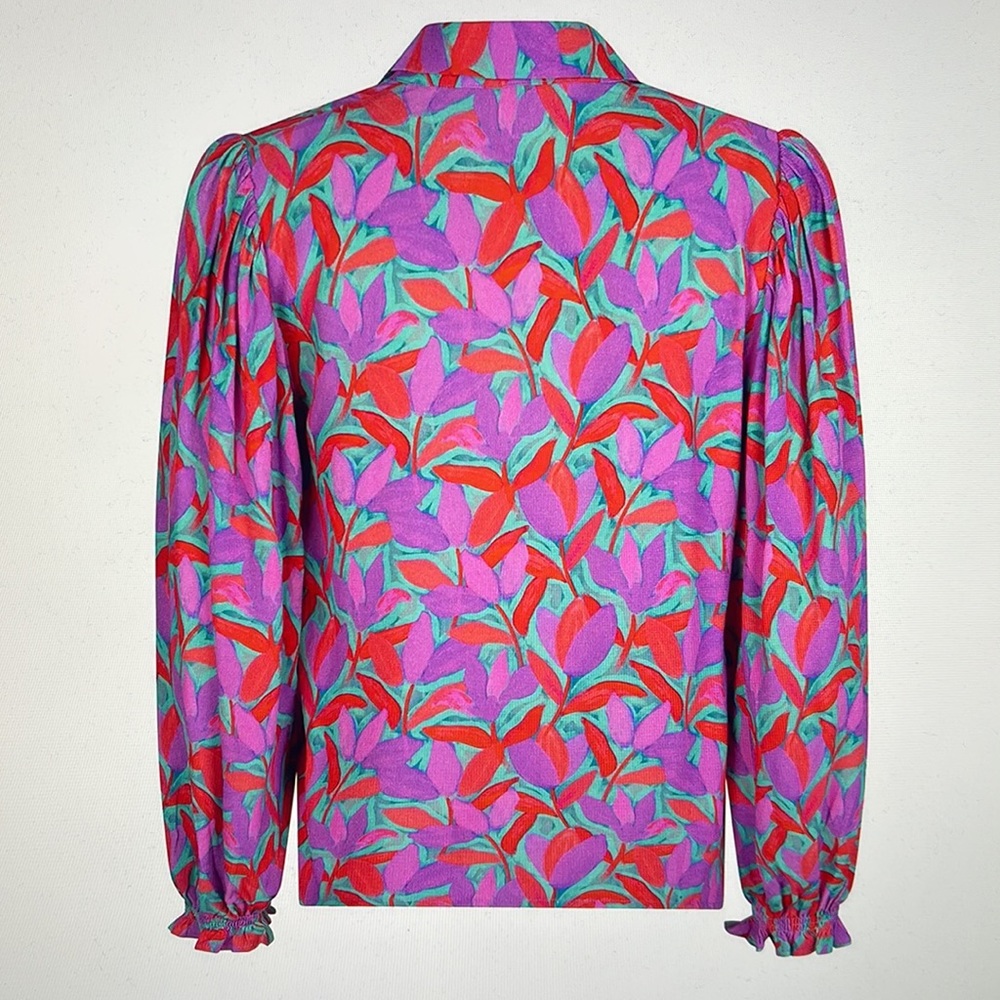 Vibrant Floral Women's Top - Picture 5 of 5